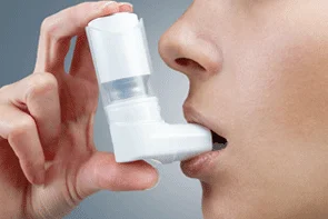 https://clinicahispanafamiliarrosenbergtexas.com/wp-content/uploads/2024/04/Treatment-of-Breathing-Difficulties-such-as-Asthma-min.png.webp