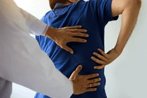 https://clinicahispanafamiliarrosenbergtexas.com/wp-content/uploads/2024/04/Treatment-of-Moderate-Back-Pain-min.png.webp